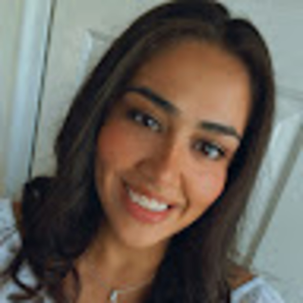 Meet your Posher, Daniela